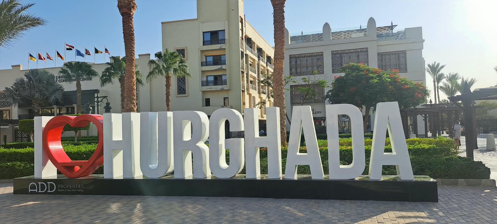 I love Hurghada vor dem Steigenberger Hotel am Roten Meer